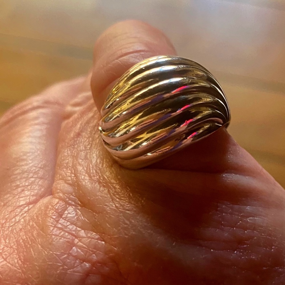 Authentic David Yurman Sterling Silver Ring Size 7